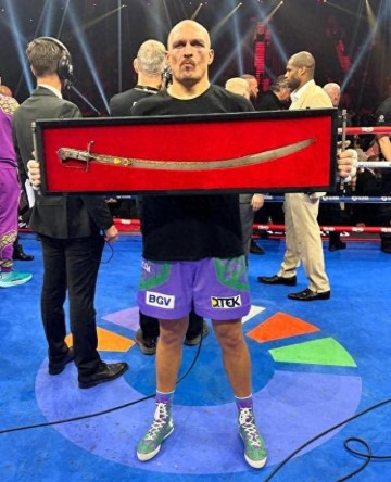 九游官网-接洽小胖鲁伊兹？这不过是乌西克给卡巴耶尔的压价手段|奥列克桑德尔·乌西克|安迪·鲁伊兹|阿吉特·卡巴耶尔|卫冕战|小安迪·鲁伊兹_新浪体育_新浪新闻