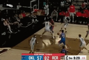 九游电竞专区-14+17！太牛逼了！混音队友点评杨瀚森...