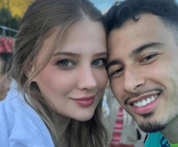 九游App下载-阿森纳球星马丁内利未婚妻Isabella Rousso低调支持男友|曼城|加布里埃尔-马丁内利|加布里埃尔-保利斯塔|太阳报|球迷_新浪体育_新浪新闻