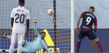 九游体育互动-世体：面临危机，皇马若再输莱万特将彻底告别西甲争冠